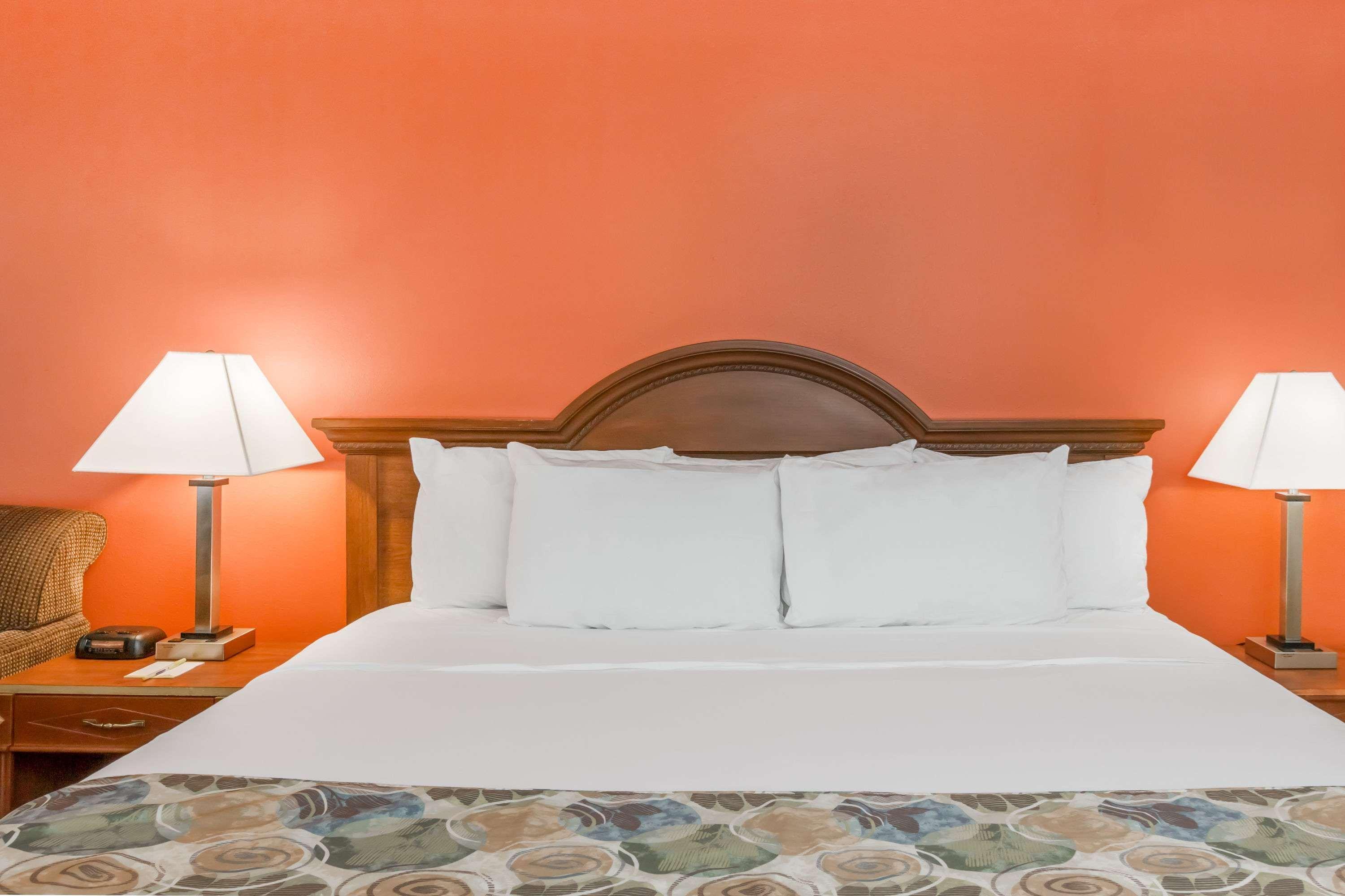 Days Inn By Wyndham Shallotte Extérieur photo