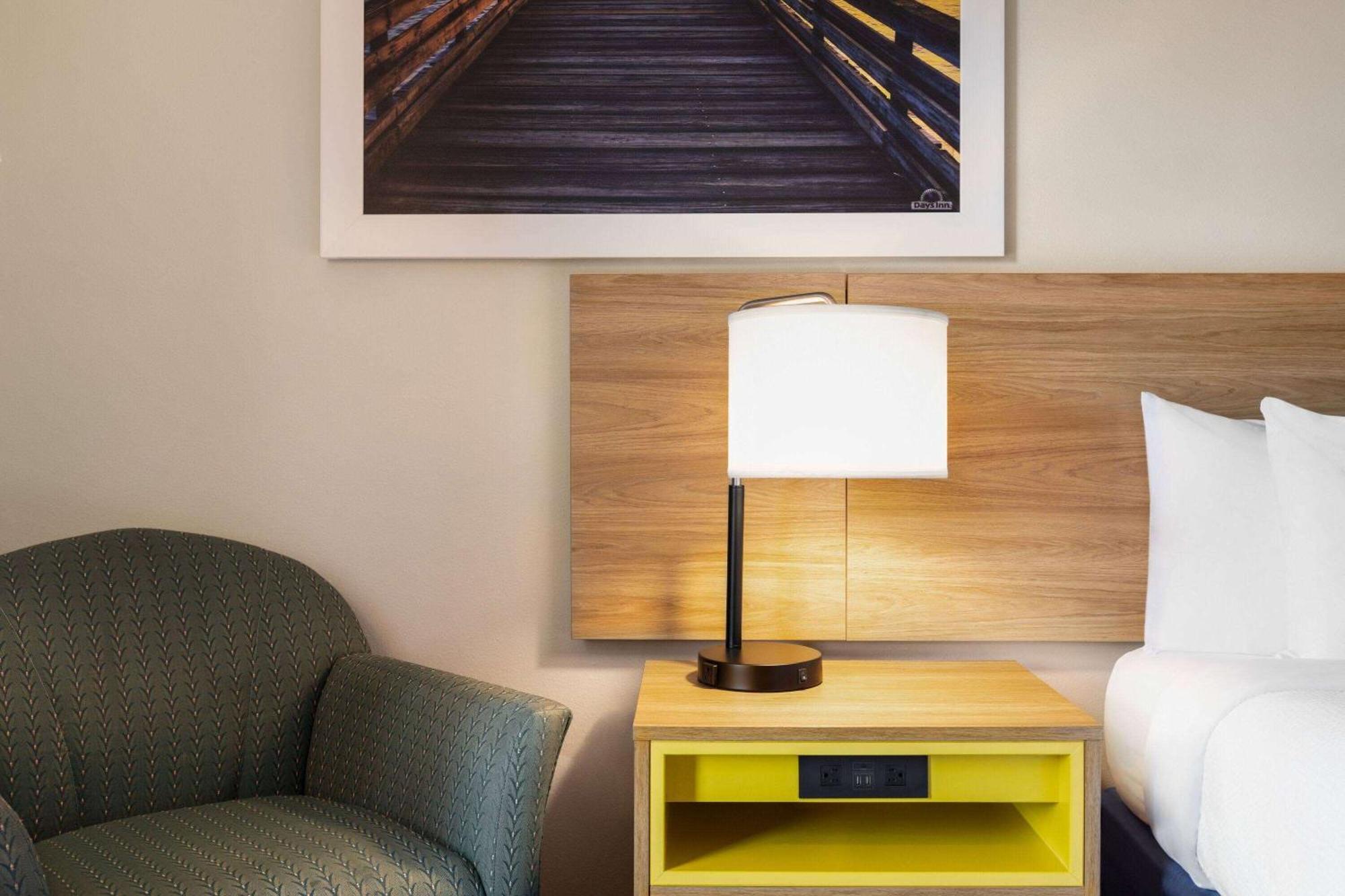 Days Inn By Wyndham Shallotte Extérieur photo
